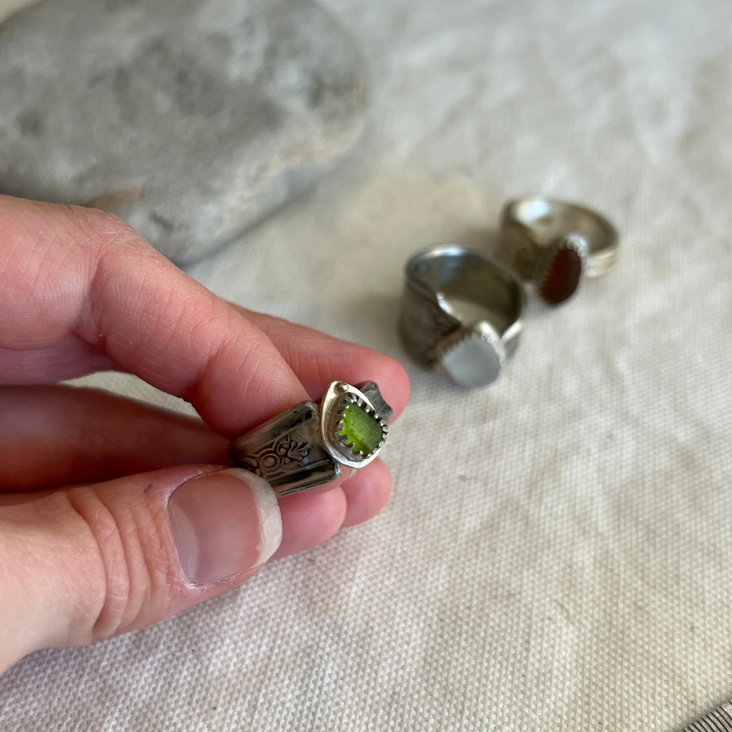 Italian Beach Glass Silverware Ring (Green, size 6.25)