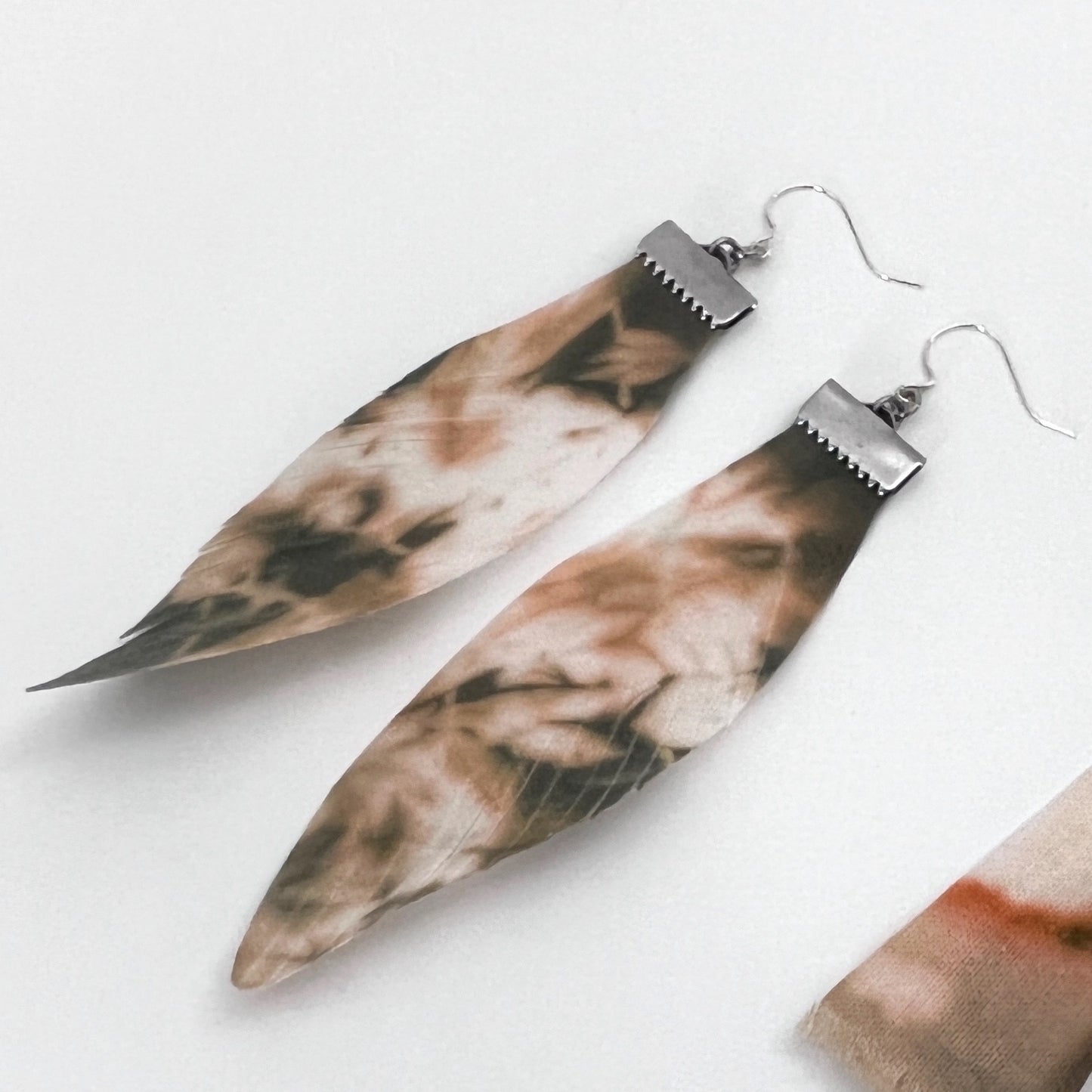 Sandstorm Shibori Earrings (Feather Shaped)